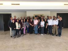 Representantes de OPS, BID, CHAI, COMISCA Y Proyecto Mesoamérica durante la reunión de la IREM en El Salvador 